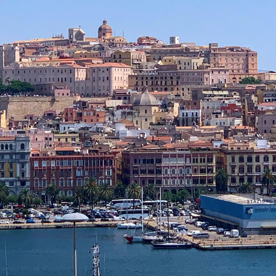 Suite Martini Al Castello Cagliari Luaran gambar